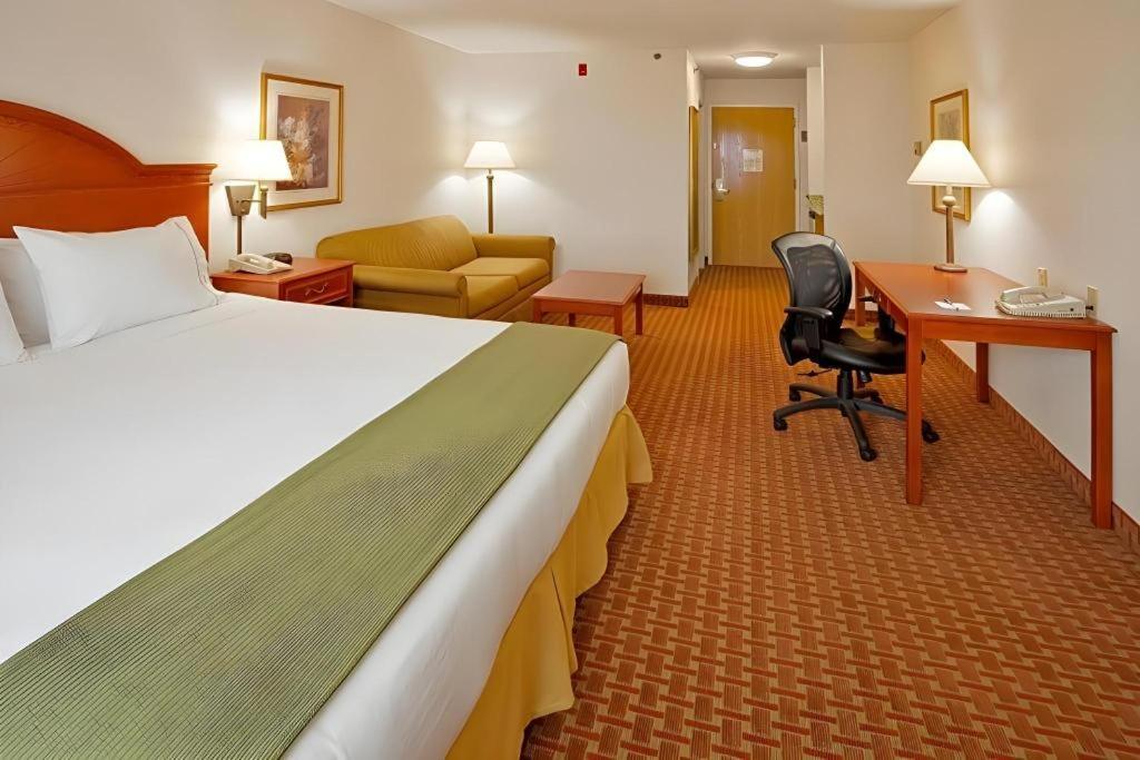 Express By Ihg 2*