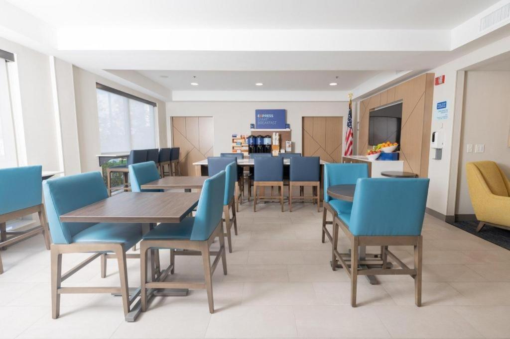 Hotel Express By Ihg