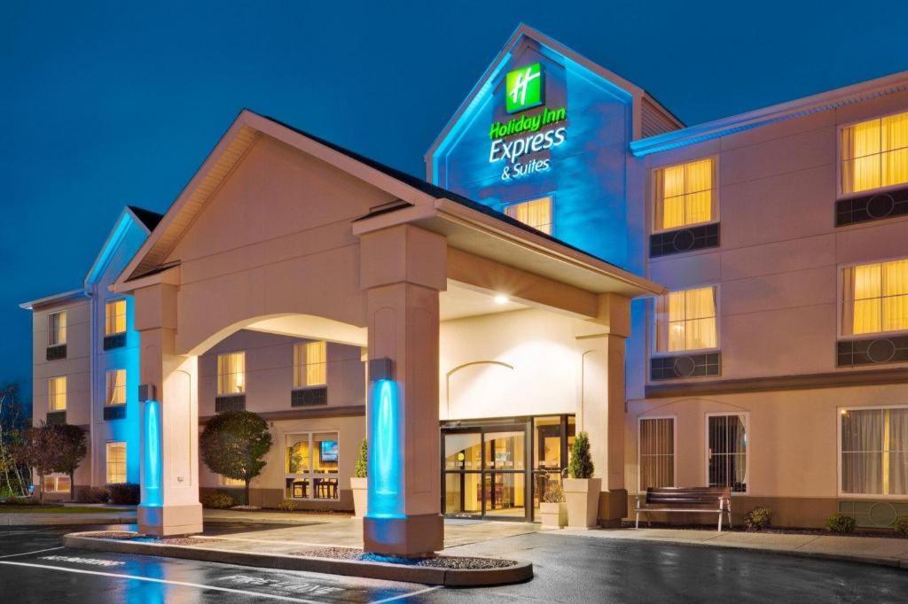 Express By Ihg Hotel 2*