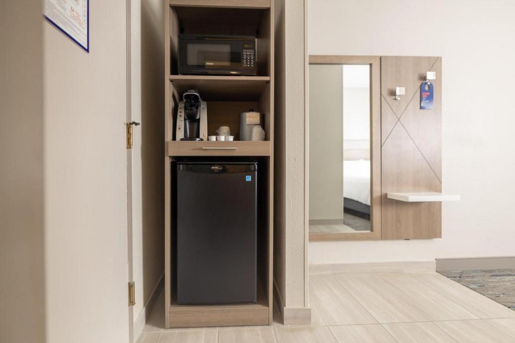 Hotel Express By Ihg Frackville