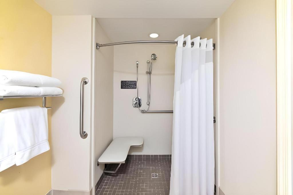 Hotel Express By Ihg