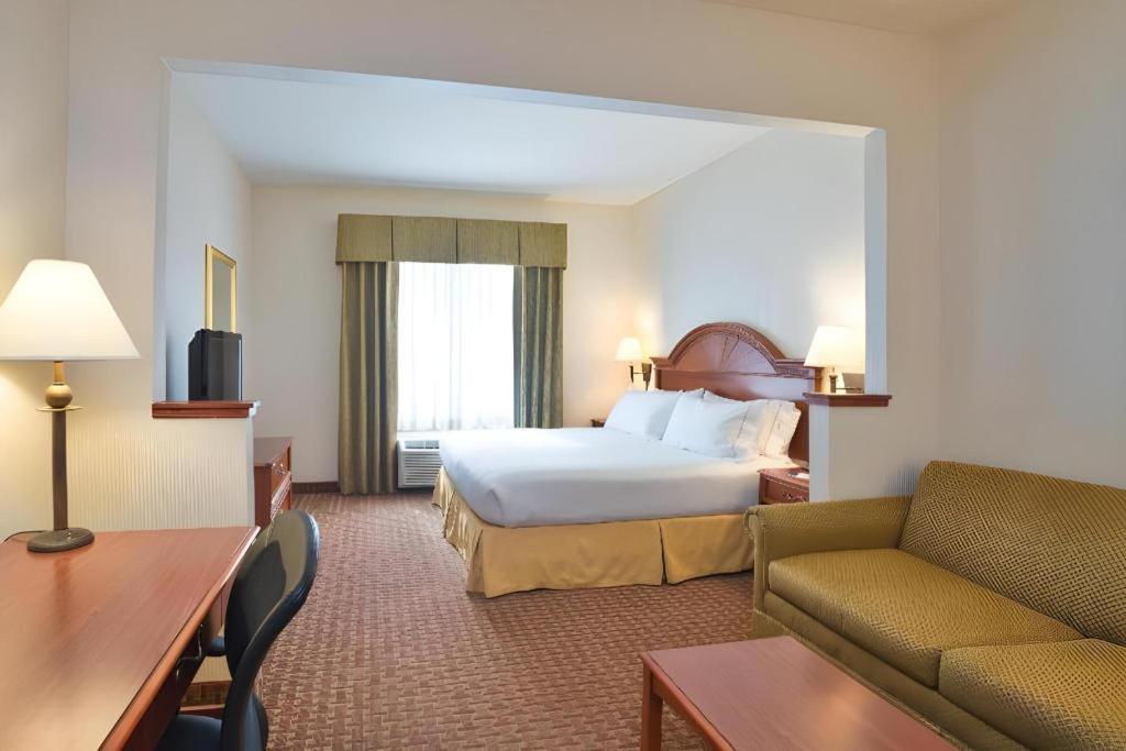 Hotel Express By Ihg