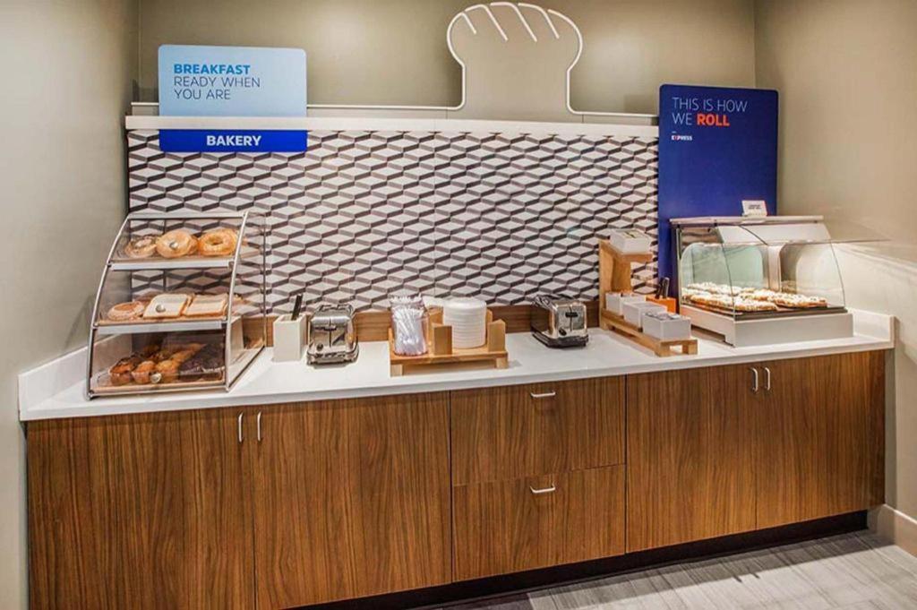 Express By Ihg Frackville