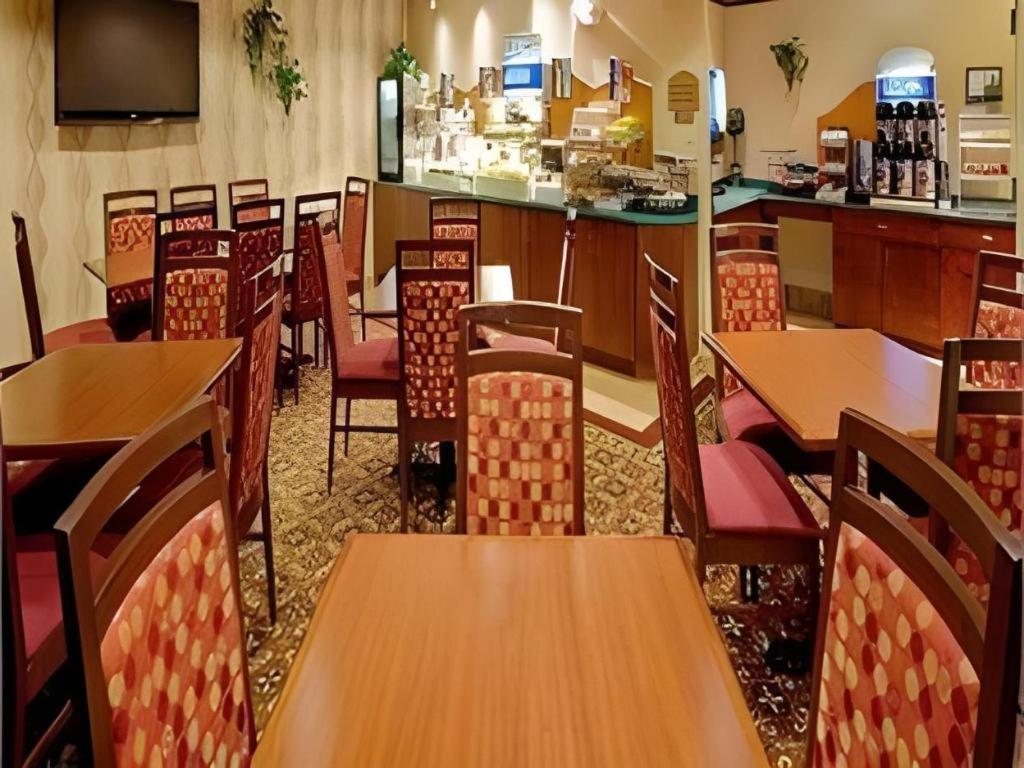 Express By Ihg Hotel